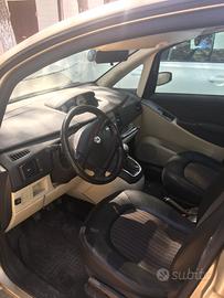 Lancia Musa 1.4 90 cv