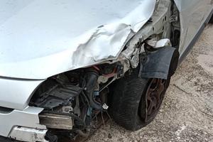 renault megan 2011 per pezzi di ricambio