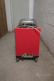 Lavamoquette professionale Cleanfix - uso intensiv