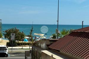 3 LOCALI A ALBA ADRIATICA