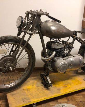 Triumph trw 500