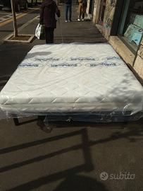 Materasso matrimoniale e rete ortopedica