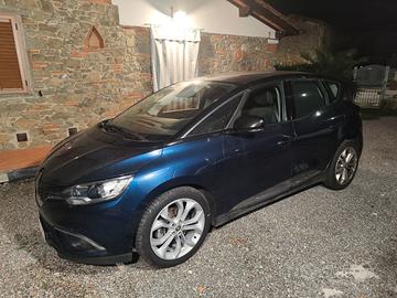 Renault Scenic 2019  1.7 120cv sport edition 