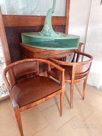 Mobili antichi, e molto altro