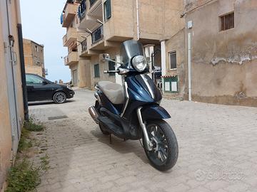 Piaggio Beverly Tourer 300