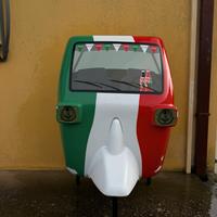 Espositore coca cola a forma di ape