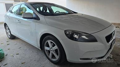 volvo v40 d2 