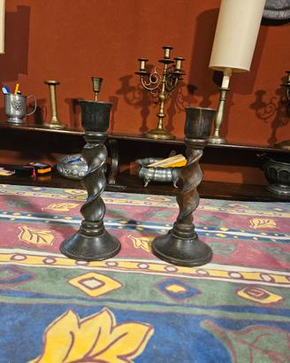 coppia candelabri in legno