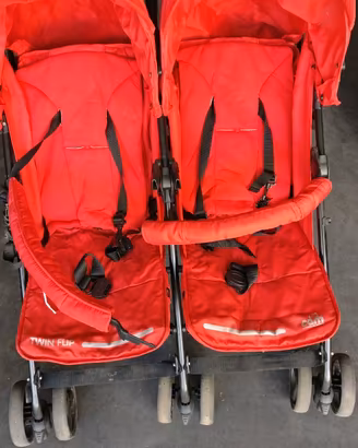 Passeggino gemellare Twin Flip Cam
