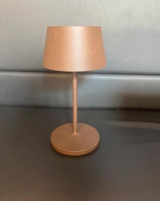 Lampada da tavolo ricaricabile