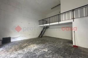 Negozio Arezzo [RIF C1403ACG]