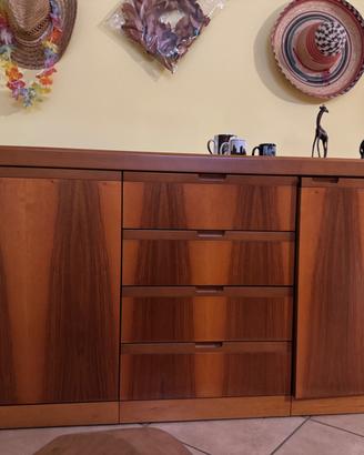 Credenza in legno massello