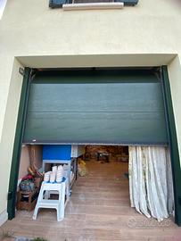 Garage elettrico 240 x 240 sezionale basculante