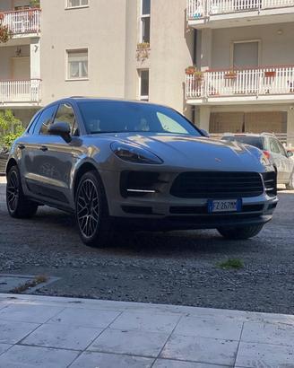 Porsche Macan 2.0 245 IMMACOLATO