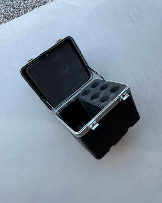 Flight case per 6 microfoni