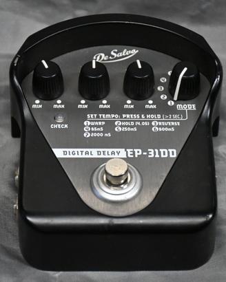 Pedale delay per chitarra