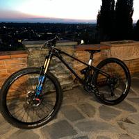 Mtb enduro Mondraker Foxy TRATTABILE