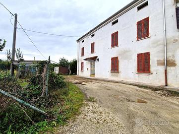 CASA SEMINDIPENDENTE A BAGNOLO SAN VITO