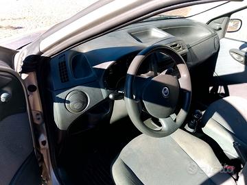 Fiat Punto  2005 - MultiJet -Benzina -