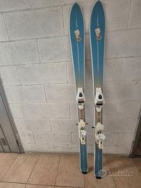 Sci Salomon con  attacchi + porta sci