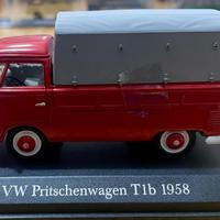 VW T1 Rosso anno 1958 con telone da carico