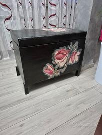 Cassa antica in legno