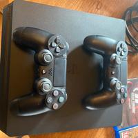 PlayStation 4 (500 GB)+2 joystick+ 5 giochi inclus