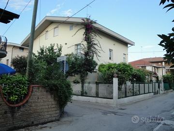 Appartamento in casa singola vicino al mare