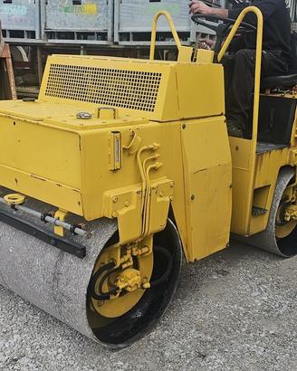 Rullo bomag 25 quintali