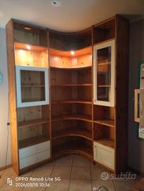 Libreria ad angolo