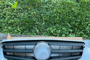 Griglia anteriore mercedes classe C