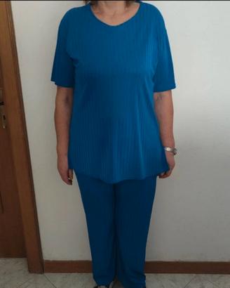 Completo blu cobalto