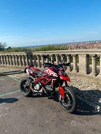 Hypermotard 950