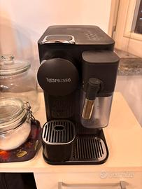 Macchina caffè Nespresso De Longhi Lattissima One