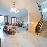 Villetta a schiera con giardino in zona Rosta Nuov