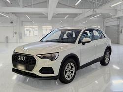 AUDI Q3 35 TDI S tronic Business