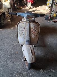 PIAGGIO VESPA R CON LIBRETTO A PAGINETTE