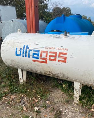 Serbatoio gas , acqua , conpressore aria