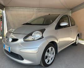 Toyota Aygo 1.0 12V VVT-i 5 porte Sol