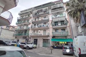 Appartamento in parco Tre Vani + P. Auto