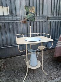 Antica toilette civiltà contadina italiana meridio