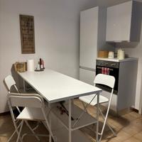 Tavolo isola cucina Ikea + 4 sedie alte