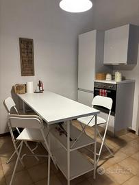 Tavolo isola cucina Ikea + 4 sedie alte