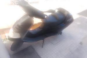 moto piaggio hexagon 180