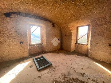 CASA DI CORTE A CAMPOLI APPENNINO