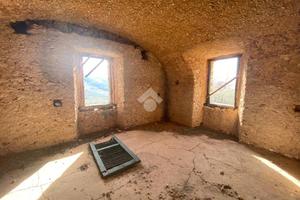 CASA DI CORTE A CAMPOLI APPENNINO