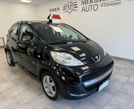 Peugeot 107 1.0 68CV 5p. Sweet Years 2Tronic