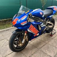 Yamaha R1 1998 pista