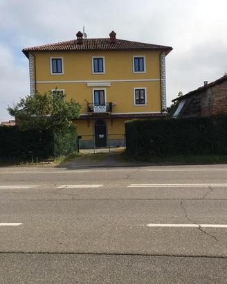 Villa indipendente con giardino