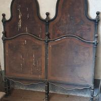 Antico letto in ferro battuto 